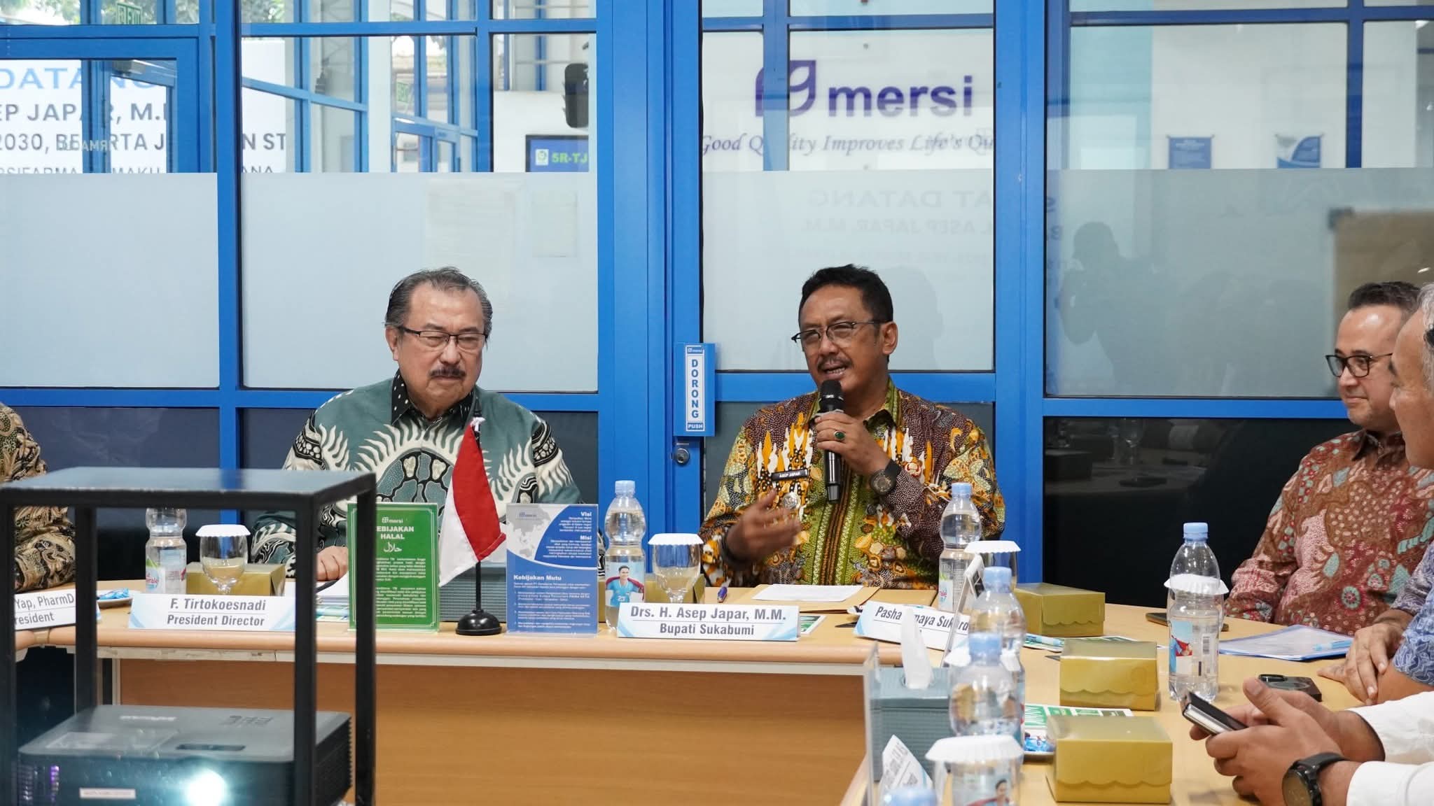 Bupati Sukabumi Kunjungi PT Mersifarma Tirmaku Mercusana, Bahas Dunia Usaha